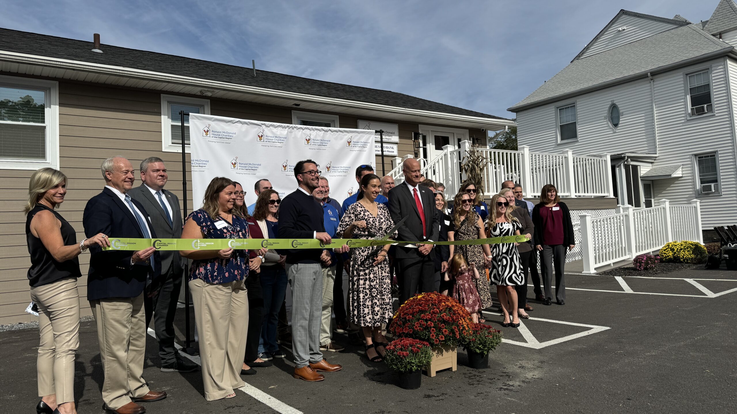 Ronald McDonald House Cuts Ribbon on New Trustco Bank Home Town House